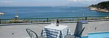 Baia Di Puolo Massa Lubrense