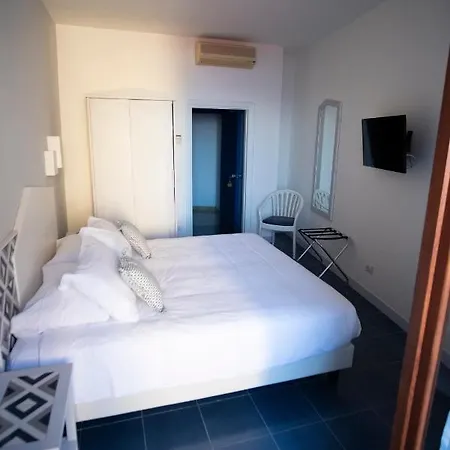 Hotel Baia Di Puolo Massa Lubrense