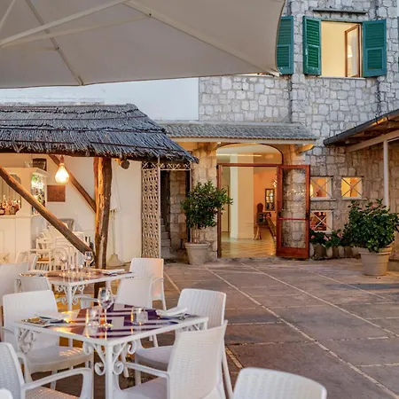 Hotel Baia Di Puolo 3*