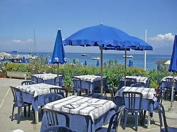 Baia Di Puolo Massa Lubrense