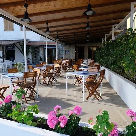 Baia Di Puolo Hotel 3*